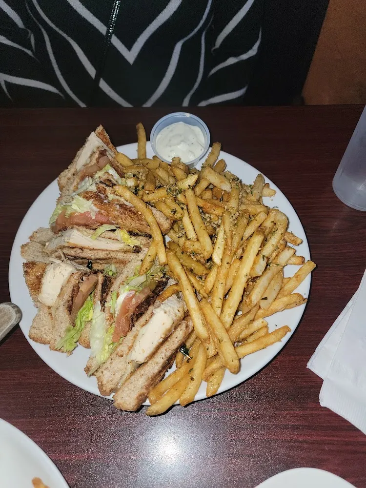 California blt with Garlic Fries